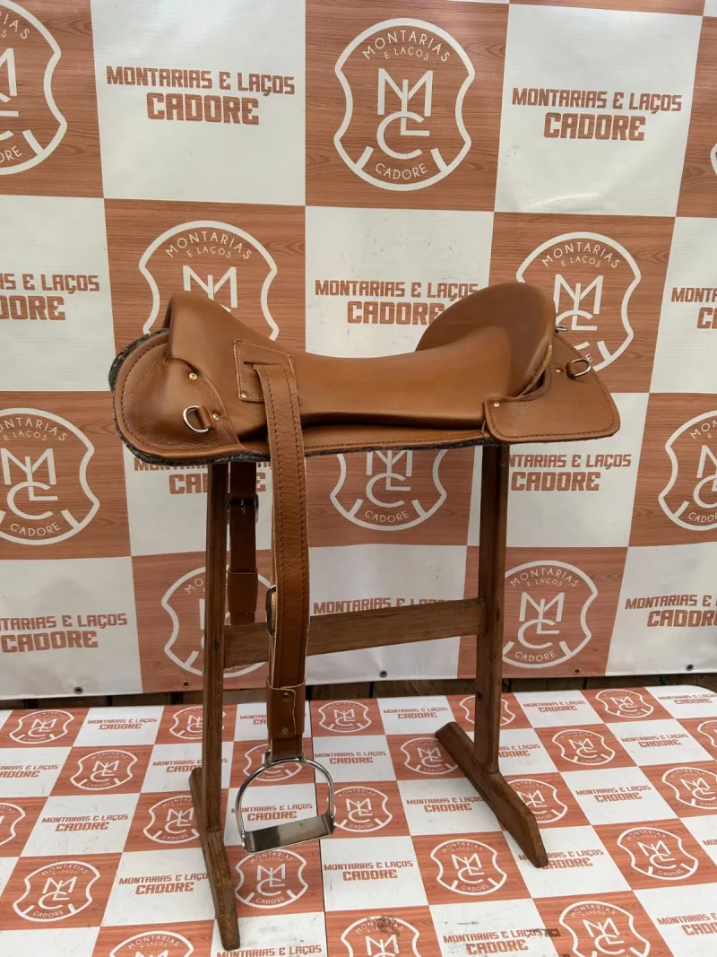 Sela Freio de Ouro Nº2 ou Nº3 com Loros Embutidos para cavalo