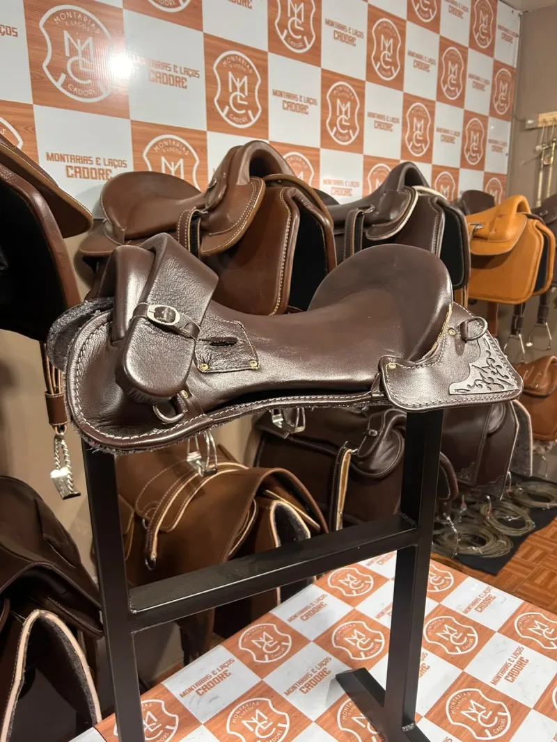 Sela Freio de Ouro Modelo Infantil para cavalo