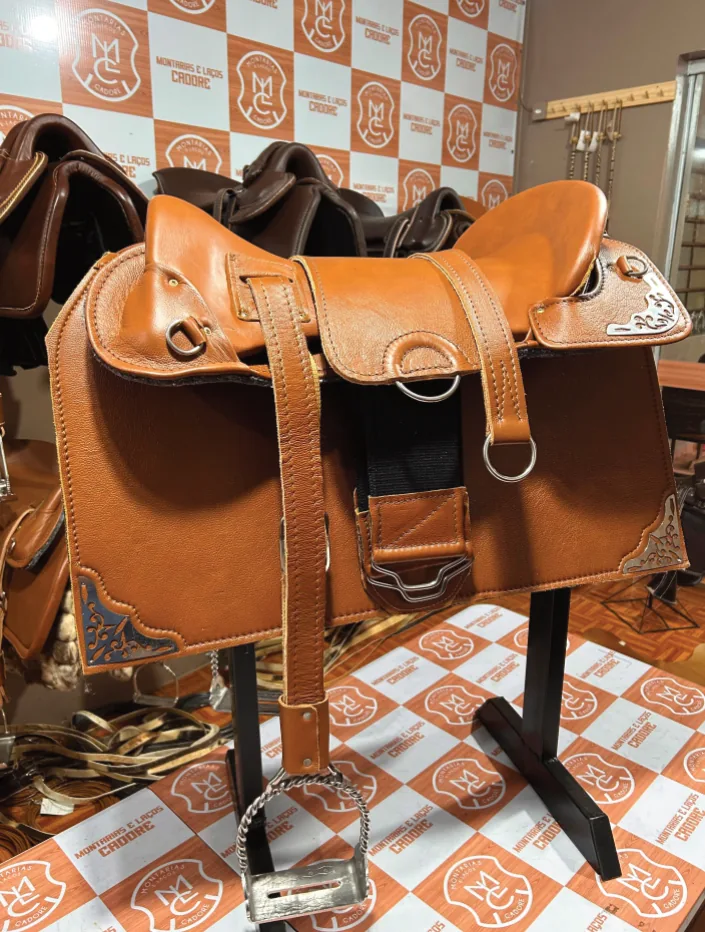 Kit Sela Chapeada com Badana e Carona para cavalo